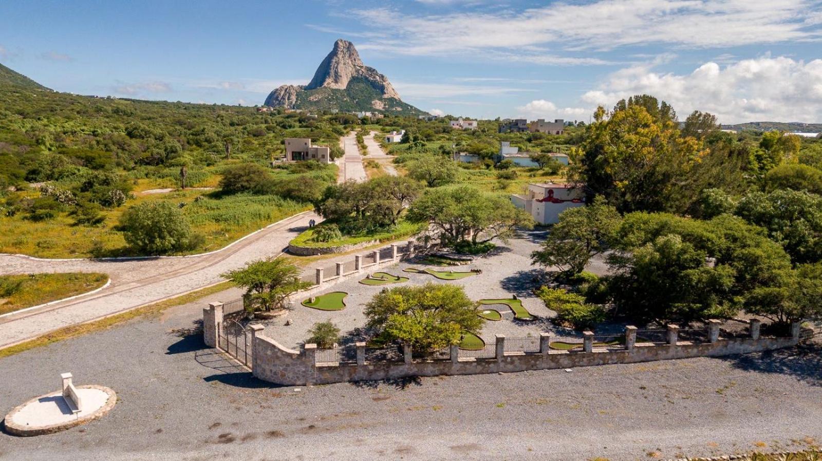 Club Vergel Resort Bernal Exterior foto